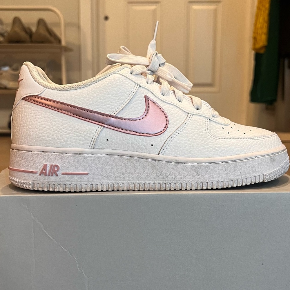 Nike Air Force 1 White Pink Glaze Youth size 6.5Y WMNS 8